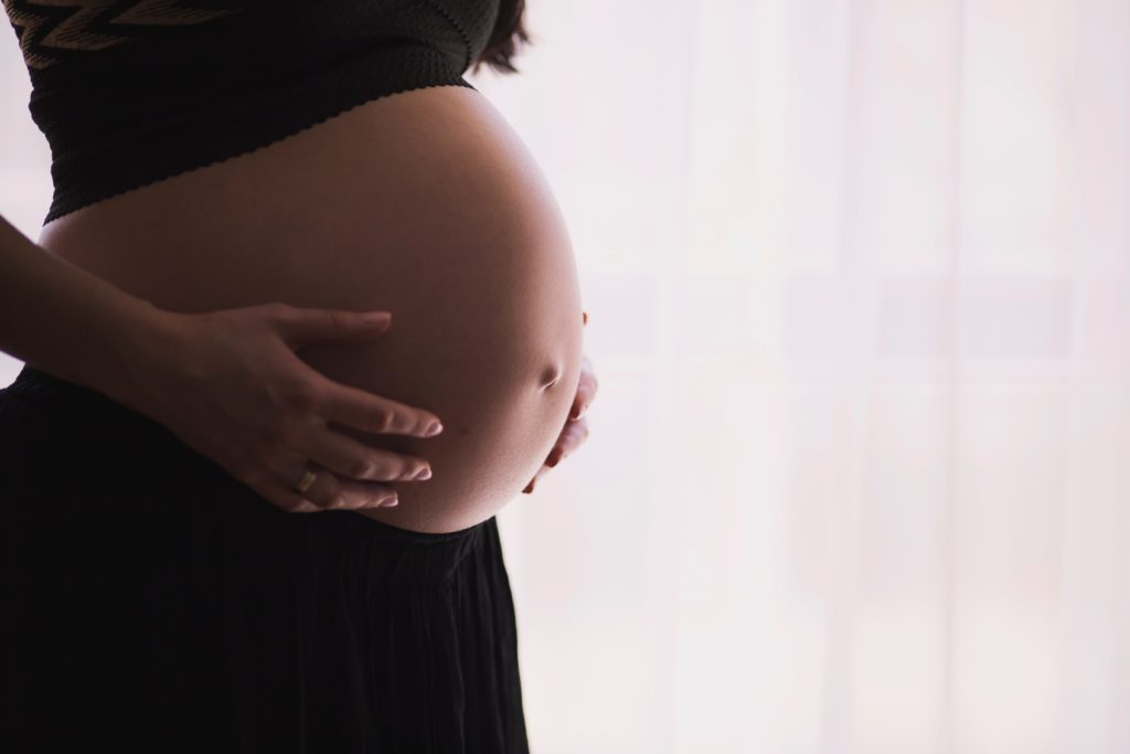 Women experience pregnancy and childbirth in similar and diverse ways